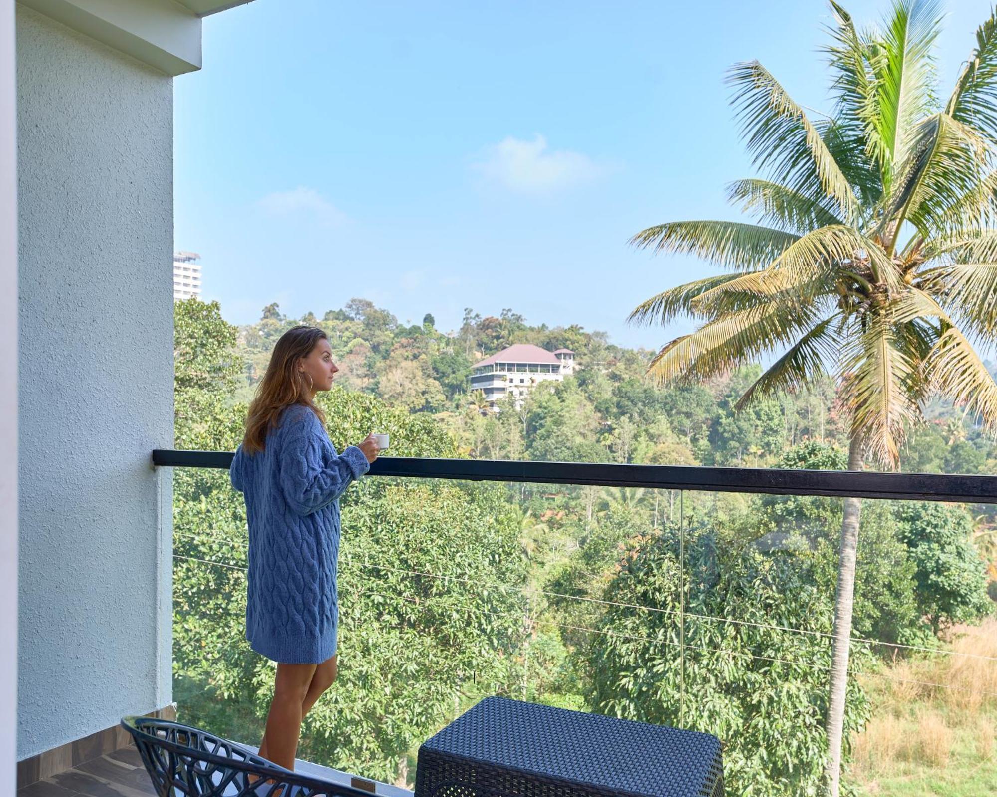 Velvet Revive Munnar Hotel Buitenkant foto